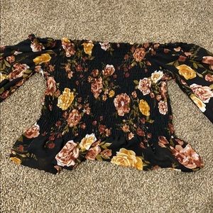 Black floral cropped blouse